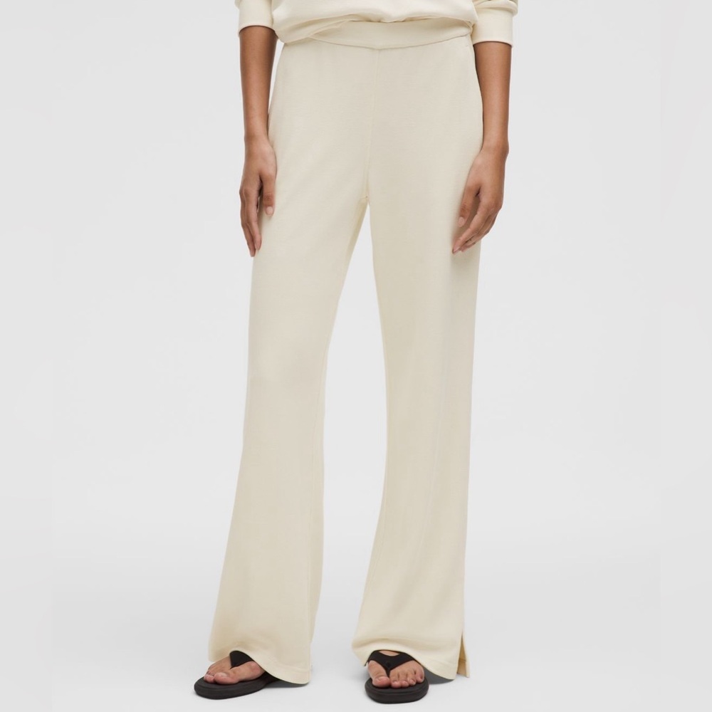 NWT Lululemon Softstreme High-Rise Wide-Leg Pique Pant Size L Light Ivory